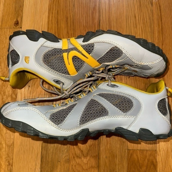 The‎ North Face Northotic Hydro All Terrain Womens Size 11 Shoes. Looks New - Picture 1 of 6